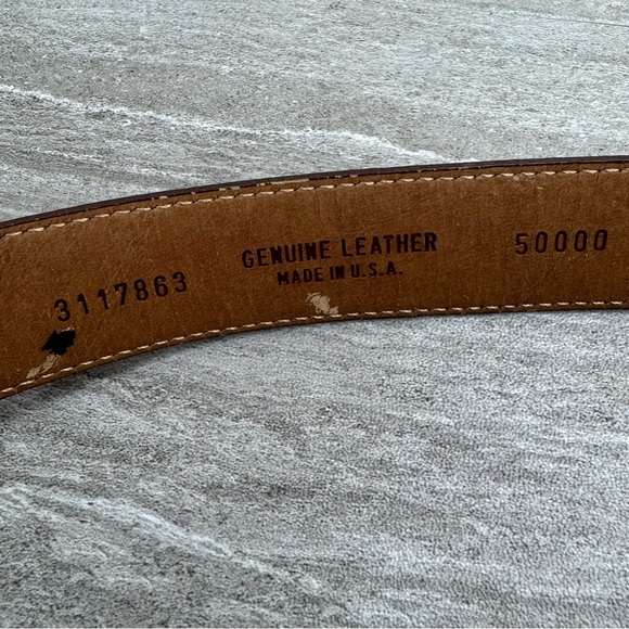 VTG Banana Republic Red Leather Made in US Belt Womens Size 32/80 - Picture 3 of 7